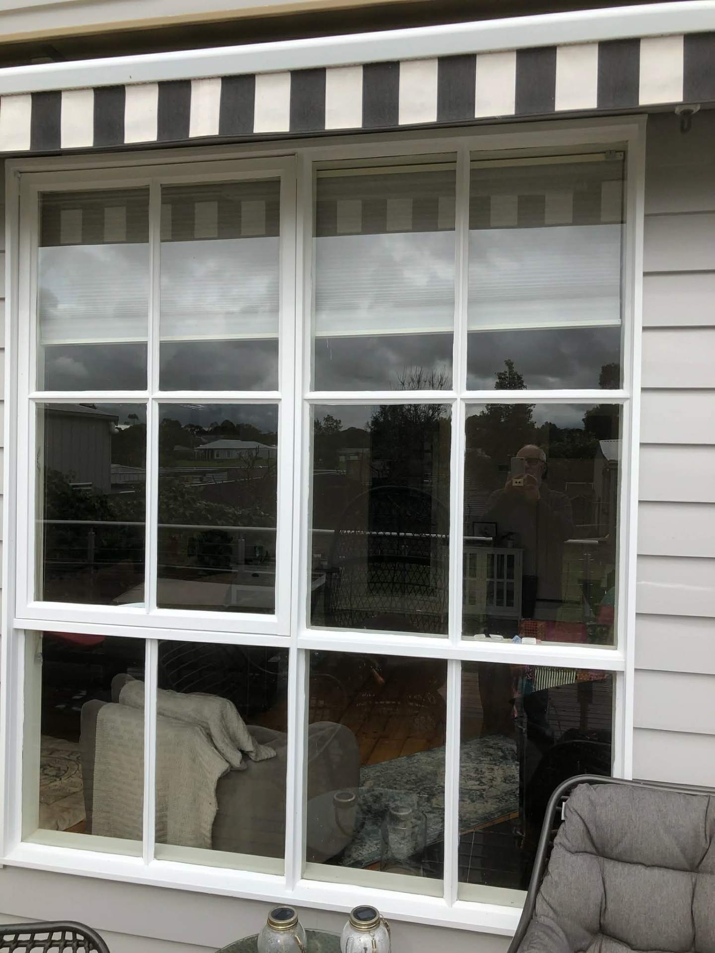Multi-pane sash window glazing